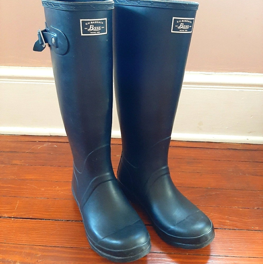 Tall rain boots